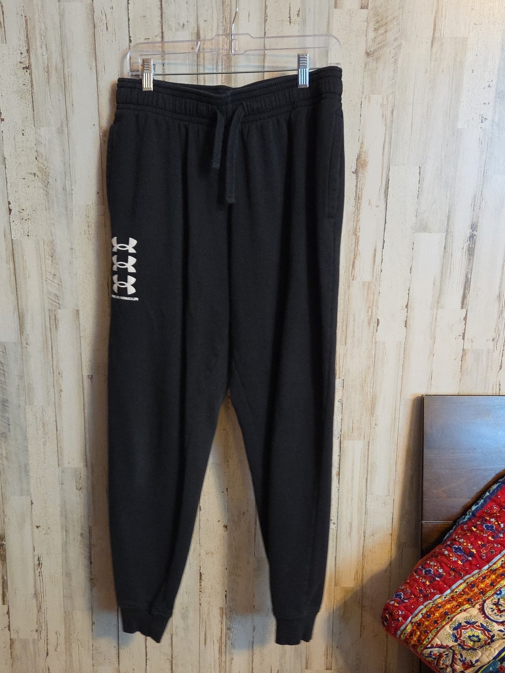 Under Armour Black Men's Logo Sweatpants with White Side Logo